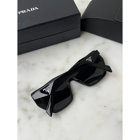 NEW Prada PR19ZS Sunglasses in Blue Polarized Marble - Picture 4 of 9